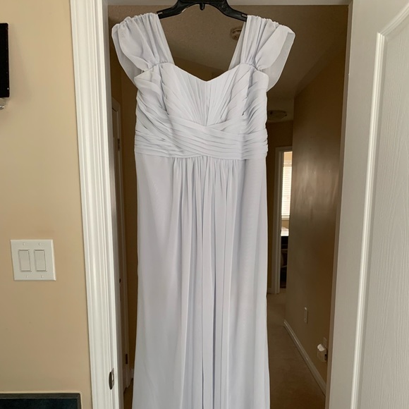 David’s Bridal brides maid dress. Light mauve/silver. - Picture 2 of 6